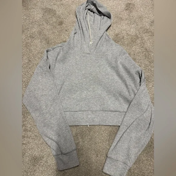 ALO Yoga Muse MATCHING SET - Picture 8 of 12